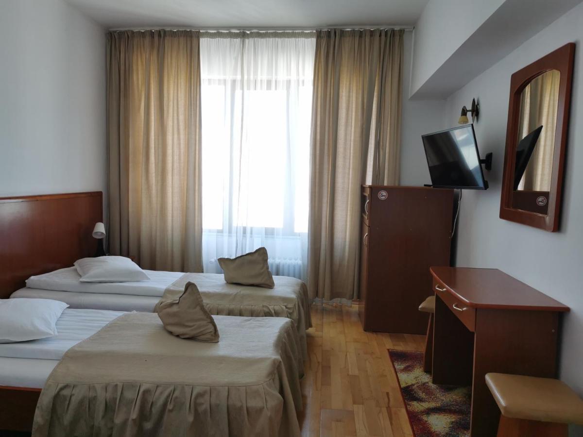 Hotel Unirea Focşani Buitenkant foto