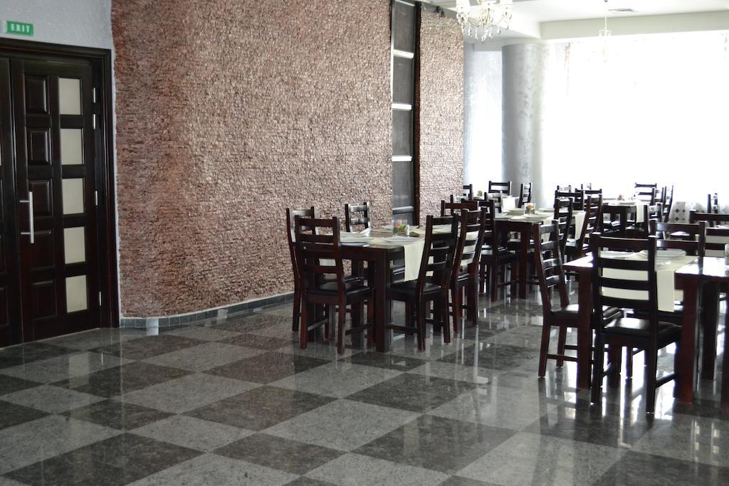 Hotel Unirea Focşani Buitenkant foto